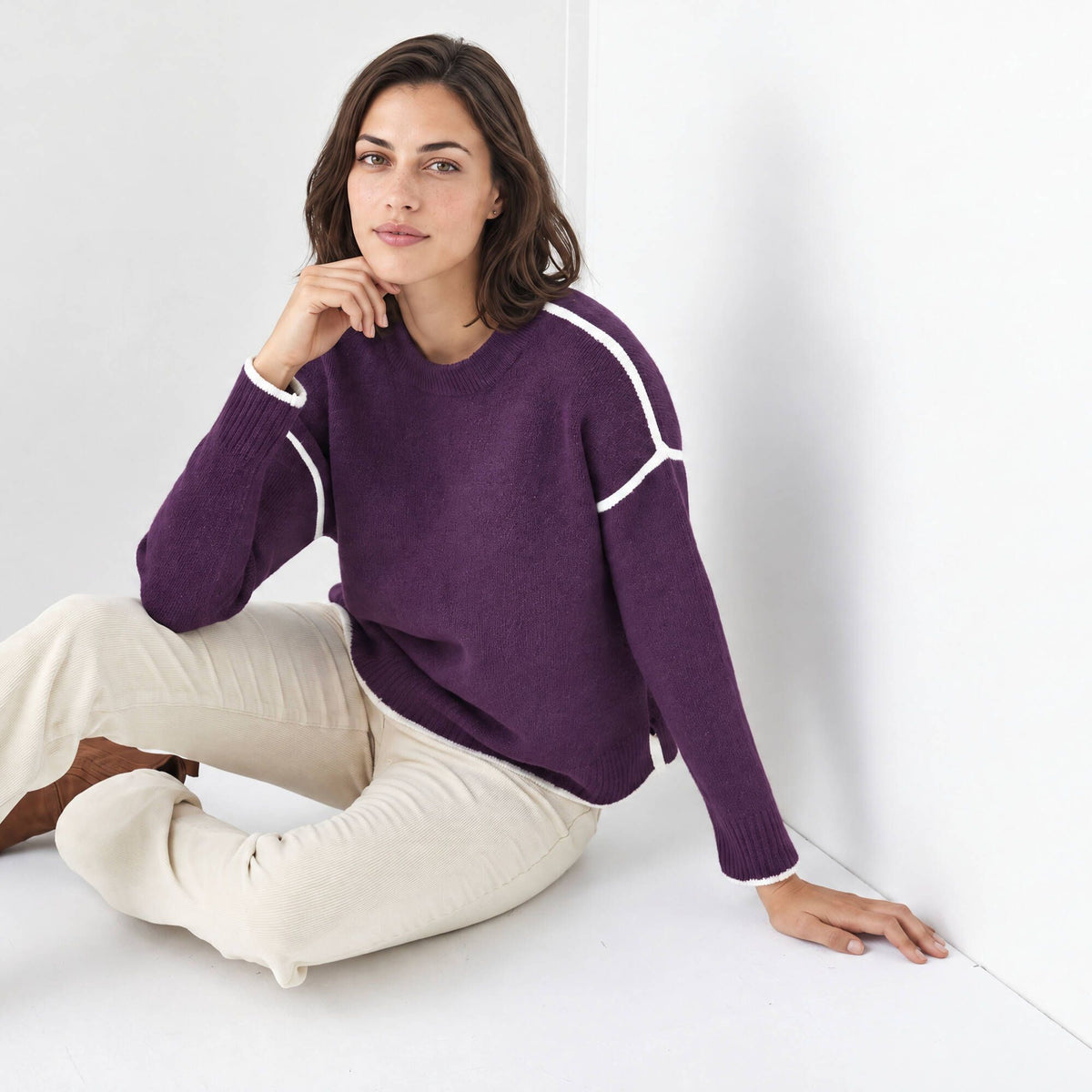 Two-Tone Soft Knit Pullover Sweater - Deep Burgundy